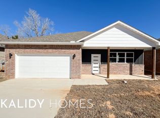 825 Remington Ave, Jones, OK 73049