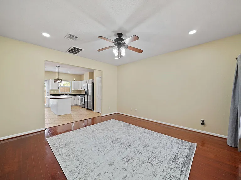 2230 Naomi St — Photo 15