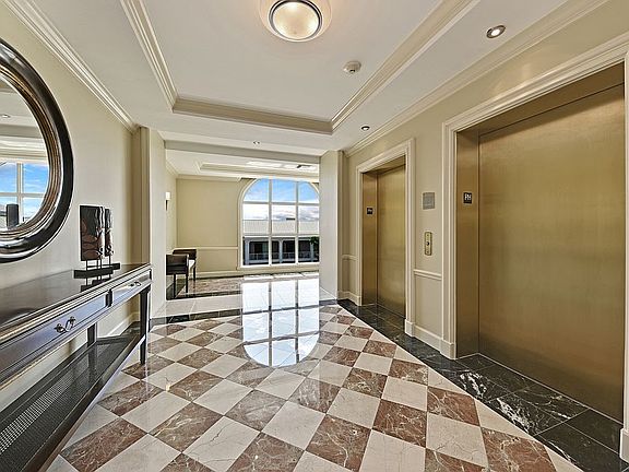 4th image of 804 E Windward Way APT 723