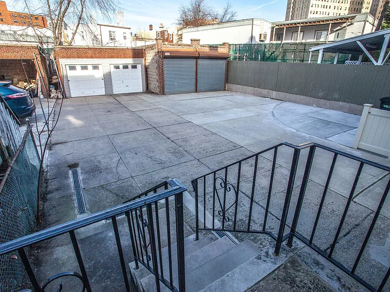 18 Howard Pl #1 — Photo 26