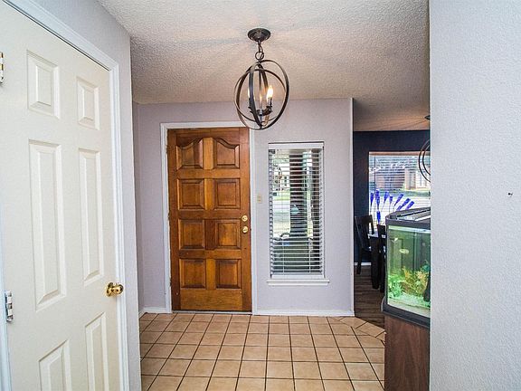 5th image of 5703 87th St