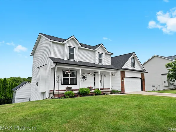 1101 Emerald Forest Ln, Davison, MI 48423