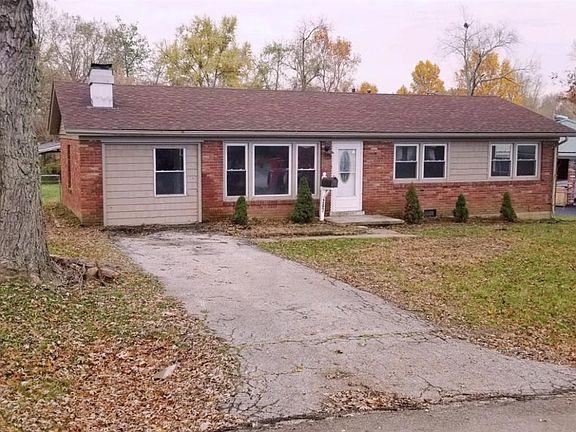 2nd image of 207 Spruce Dr