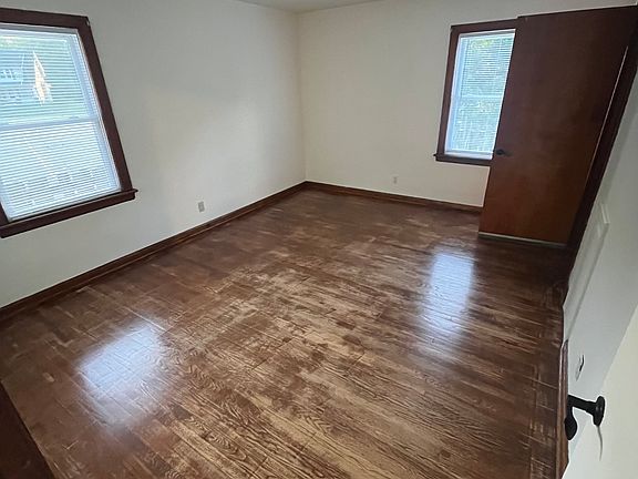 5th image of 159 Cleveland Ave
