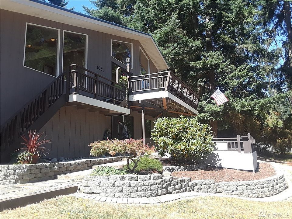 2nd image of 3021 Autumn Ln