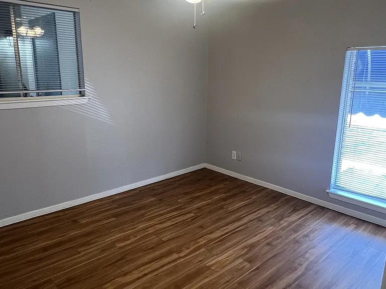 4412 Avenue A #105 — Photo 8