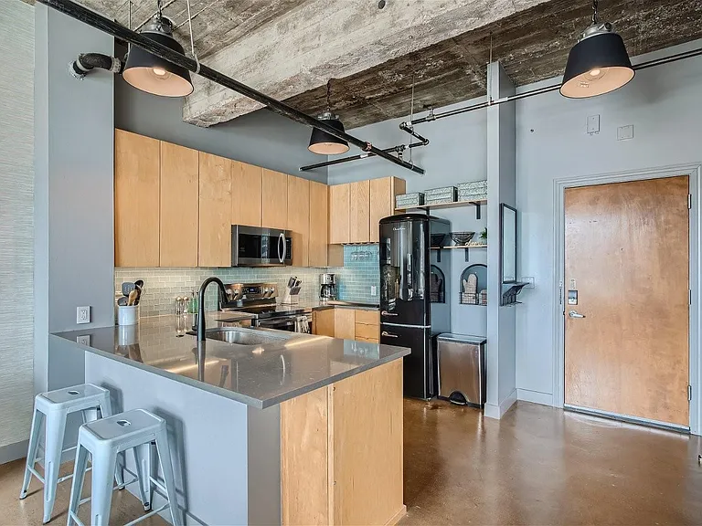 710 Colorado St #10G — Photo 3