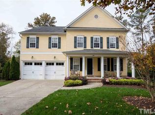 316 Meadowcrest Pl, Holly Springs, NC 27540