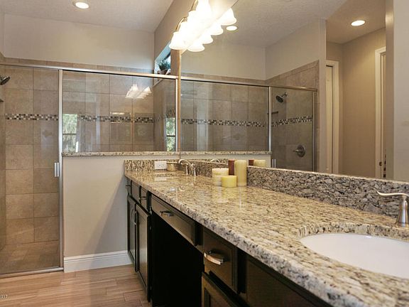 4th image of 1086 Shiloh Dr