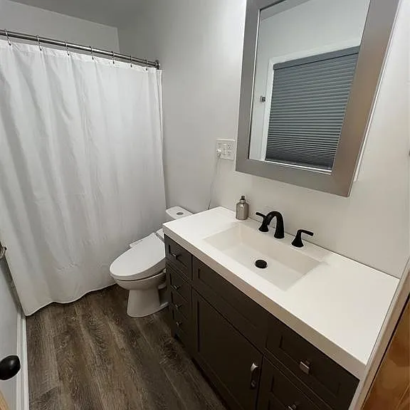 147 Lawrence St — Photo 14
