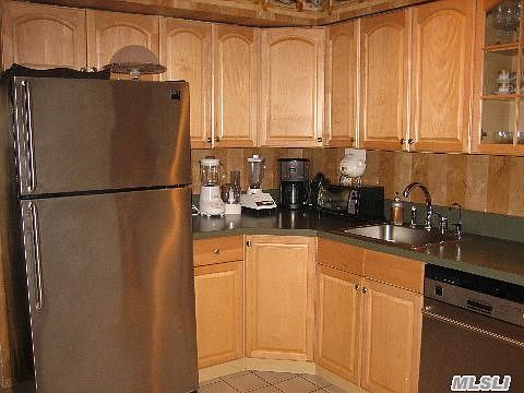 4th image of 7 Hampton Way