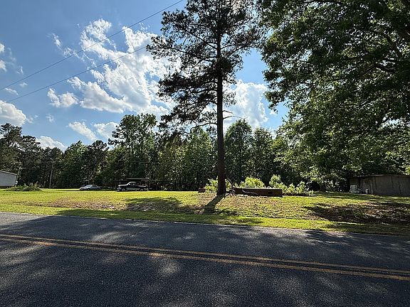 4th image of 486 Thompson Rd