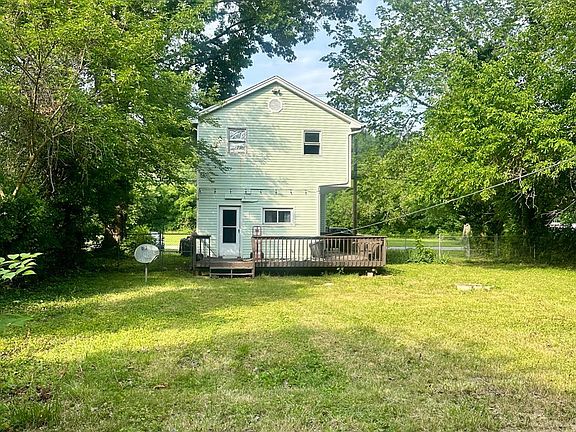 5th image of 227 Hamilton St