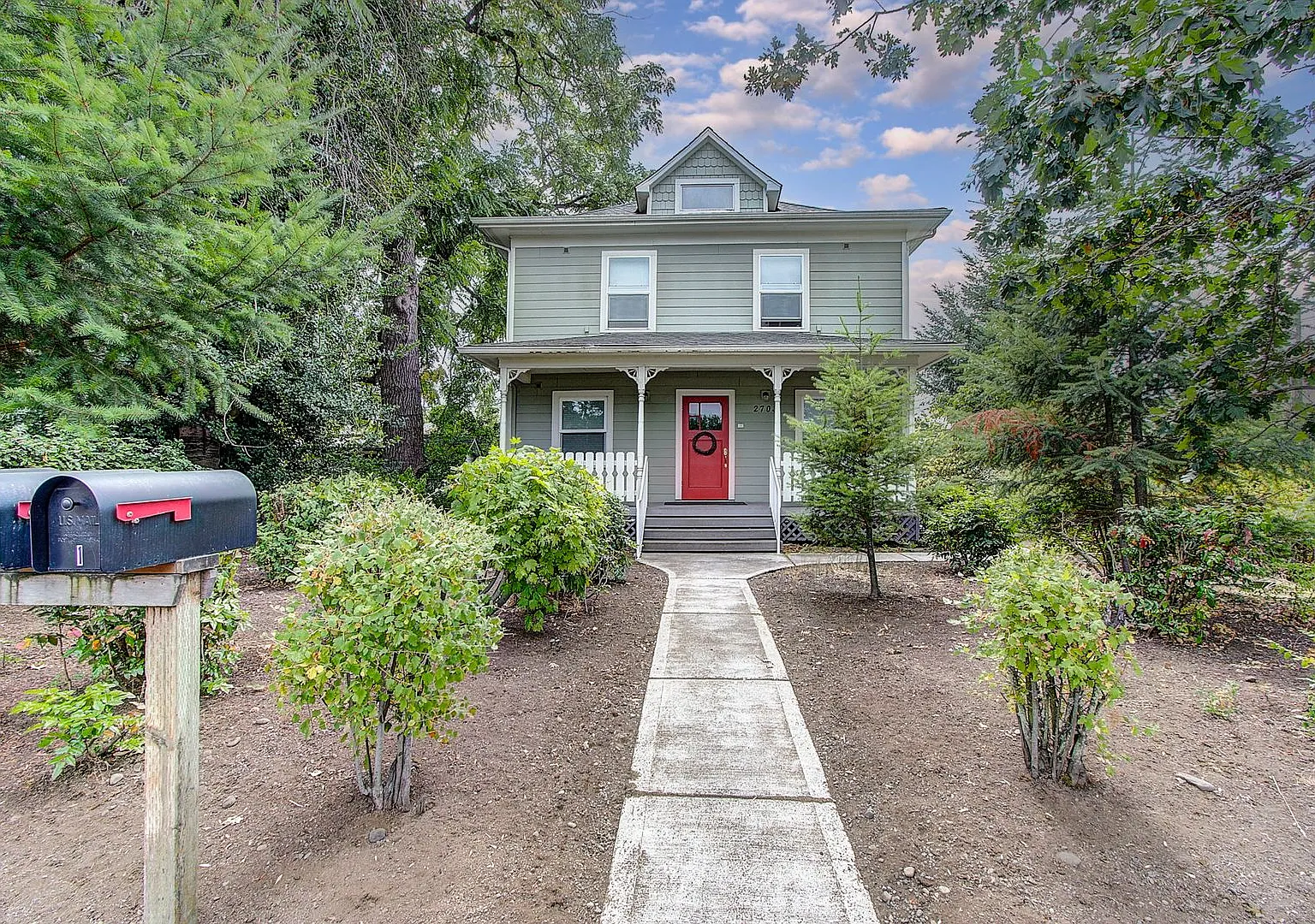 Brock 2703 4plex — Photo 1