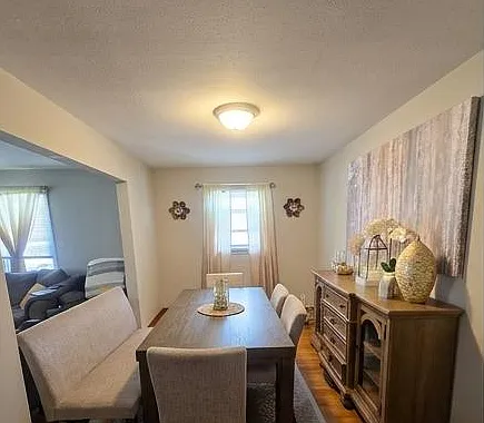 228 Manor Rd #1 — Photo 5