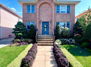 157-24 20th Rd #1, Whitestone, NY 11357