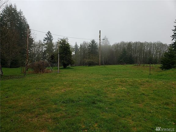 5th image of 1221 Woodside Dr