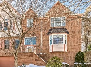 2133 Huntington Ct S, Wexford, PA