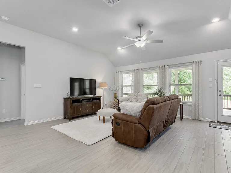 232 Tangled Brush Dr — Photo 12