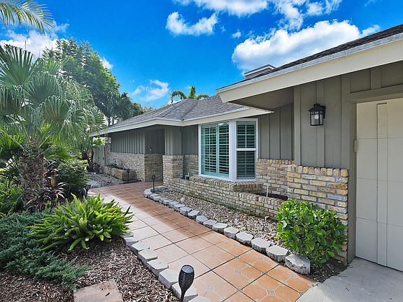 2nd image of 4616 Palo Verde Dr