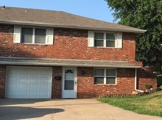 904 NW Mock Ave, Blue Springs, MO 64015