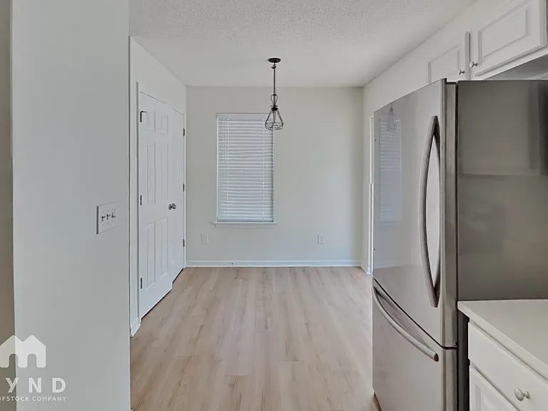 1848 Mission Oaks St — Photo 9