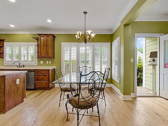 4th image of 1050 Brush Arbor Cir