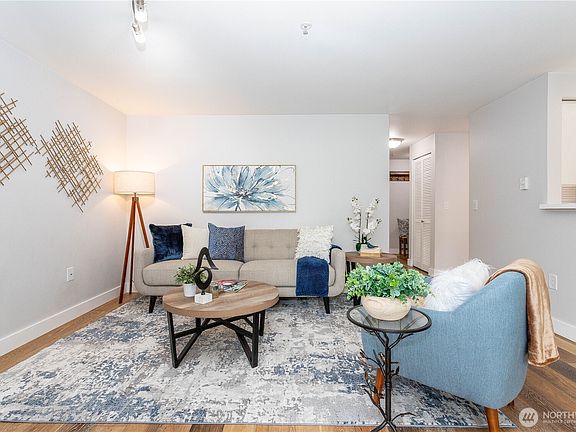 4th image of 13306 SE 272nd Street #H202