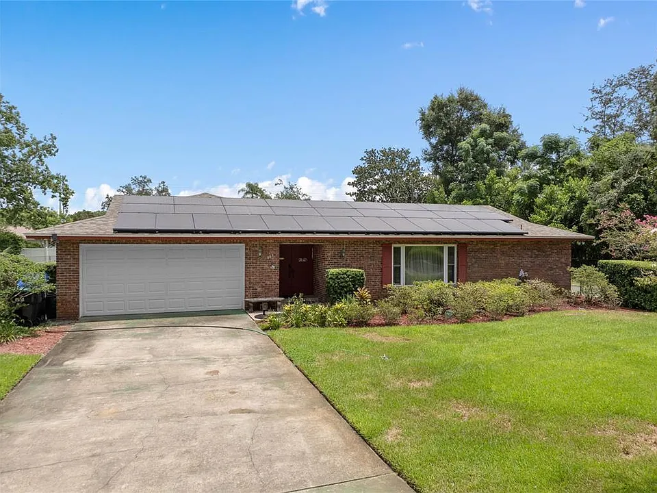 1435 Paula Dr