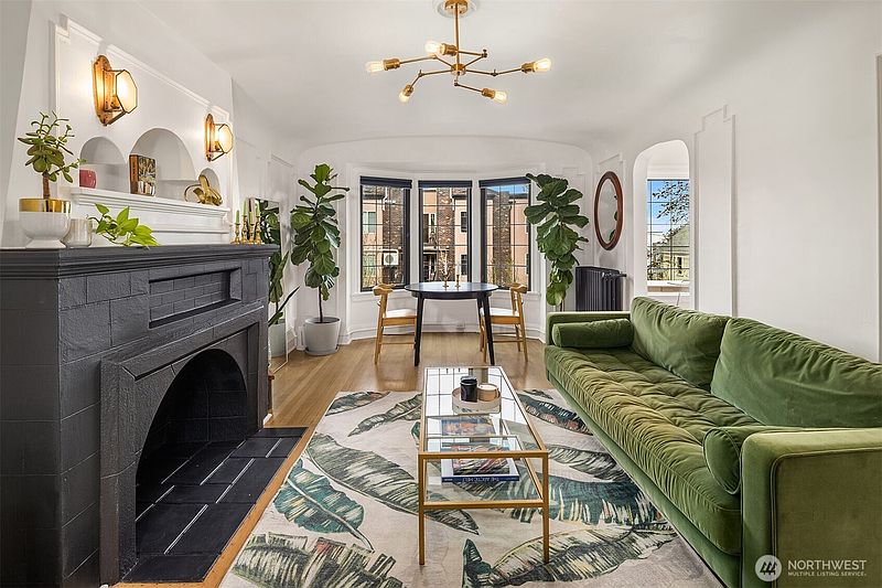 2nd image of 1101 17th Avenue #303