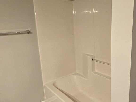 4th image of 4017 Ashby Ln