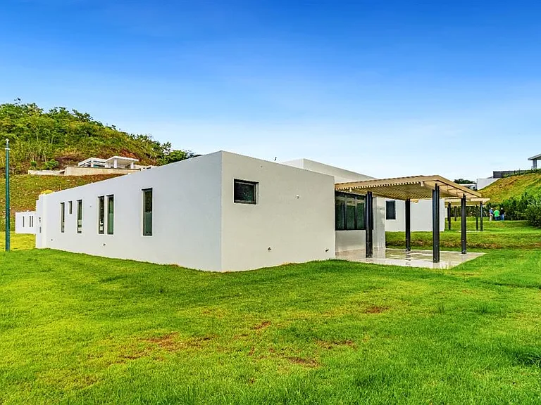 238 Urb Monteazul — Photo 21