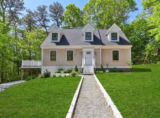 41 Little John Rd, East Falmouth, MA 02536