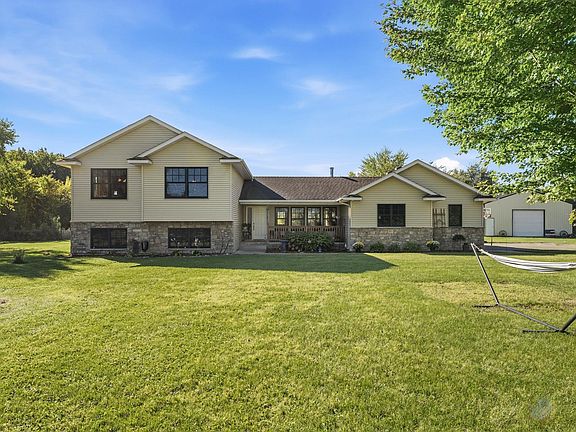 4th image of 15977 345th St