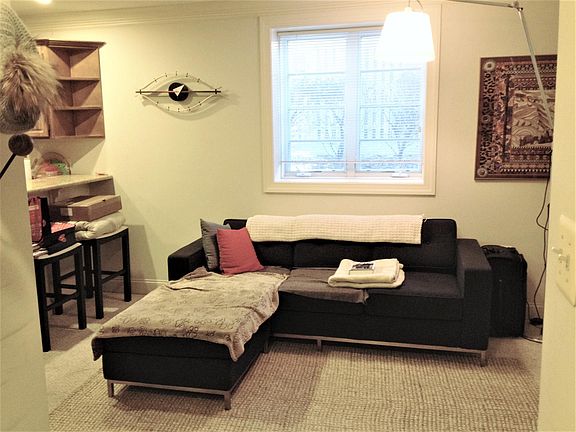 3rd image of 1219 Oronoco St #103