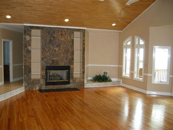4th image of 118 High Bluff Dr