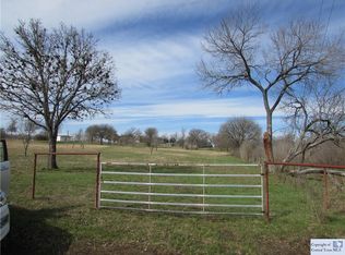 102 Tomahawk Trl, Seguin, TX 78155