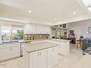9429 W Rolling Hills Dr, Sun City, AZ 85351