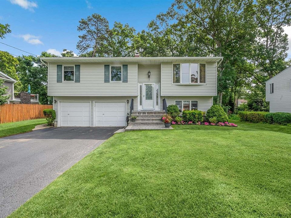1st image of 153 Lawrence Avenue