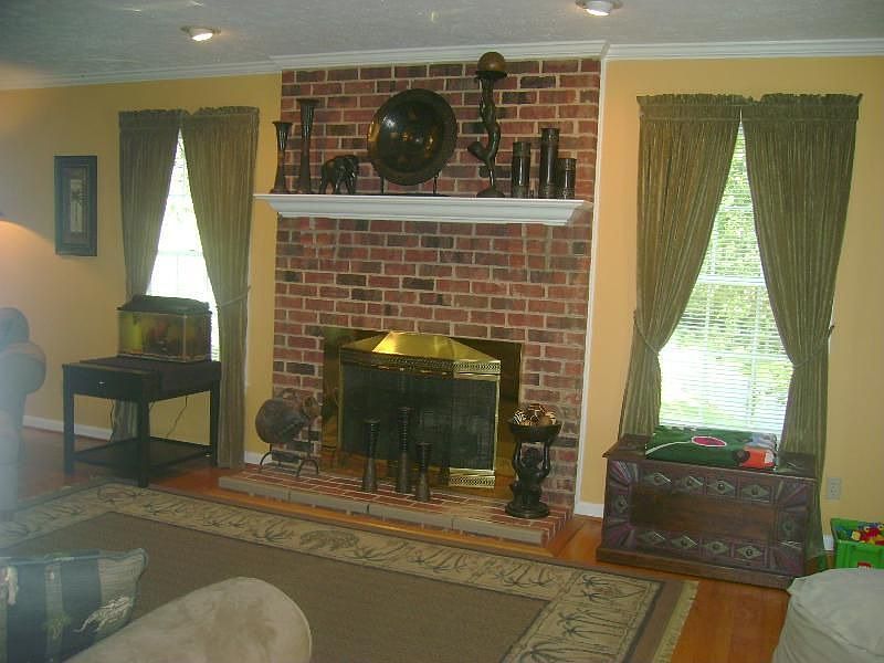 2nd image of 108 Hickory Winds Ct