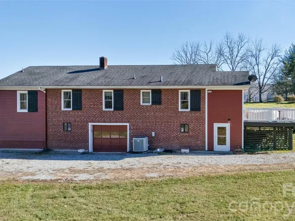 522 Calvert Rd, Brevard, NC 28712