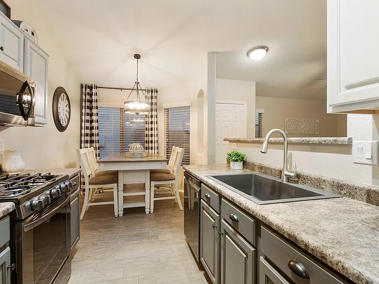 16671 W Rimrock St — Photo 13