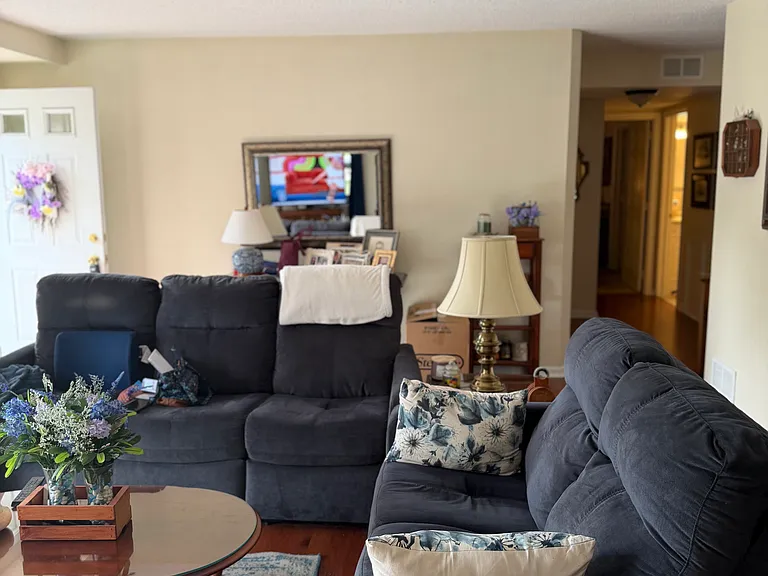 199 W King St #1-5 — Photo 14