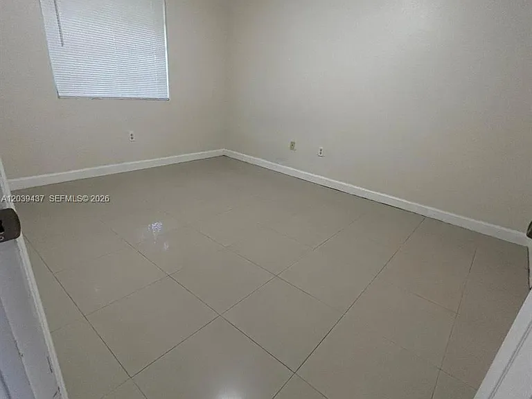 1255 NW 55th Ter #1257 — Photo 4