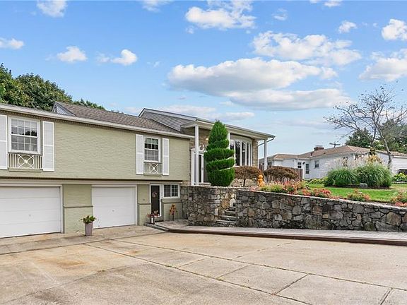 3rd image of 22 Gesmondi Dr