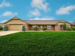 2309 NW Crosby Park Blvd, Lawton, OK 73505