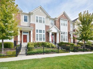 4226 Central Park Ln, Aurora, IL 60504