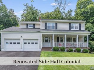 424 Oak St, Ridgewood, NJ 07450