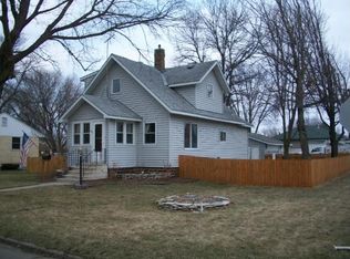601 3rd St NE, Montgomery, MN 56069