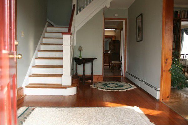 2nd image of 754 River Rd
